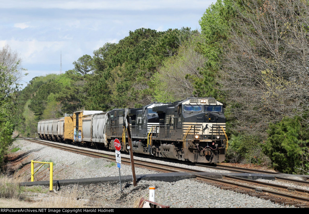 NS 9944 leads a short train 350-08 eastbound